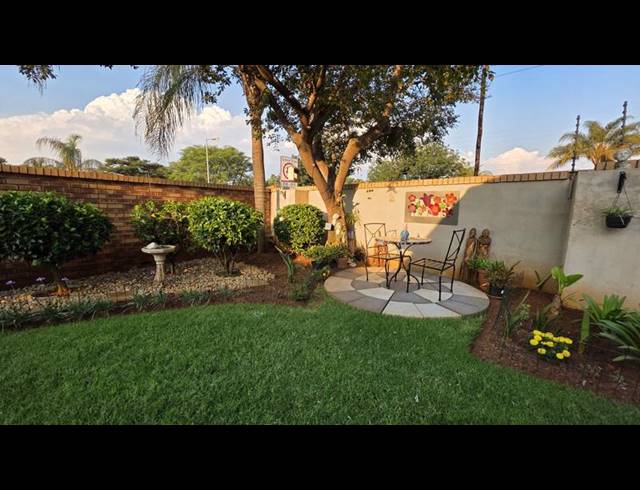 3 BEDROOM TOWNHOUSE FOR SALE IN MONTANA